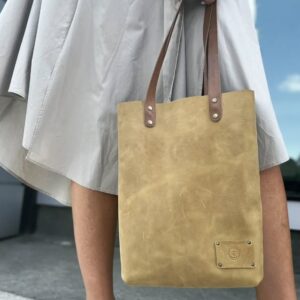 Kožna torba model Ilaria